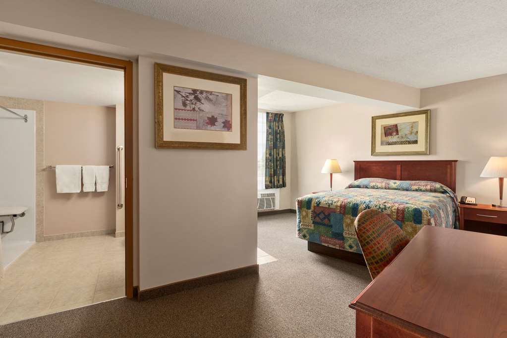 Travelodge Hanna Canada Grey ห้อง รูปภาพ
