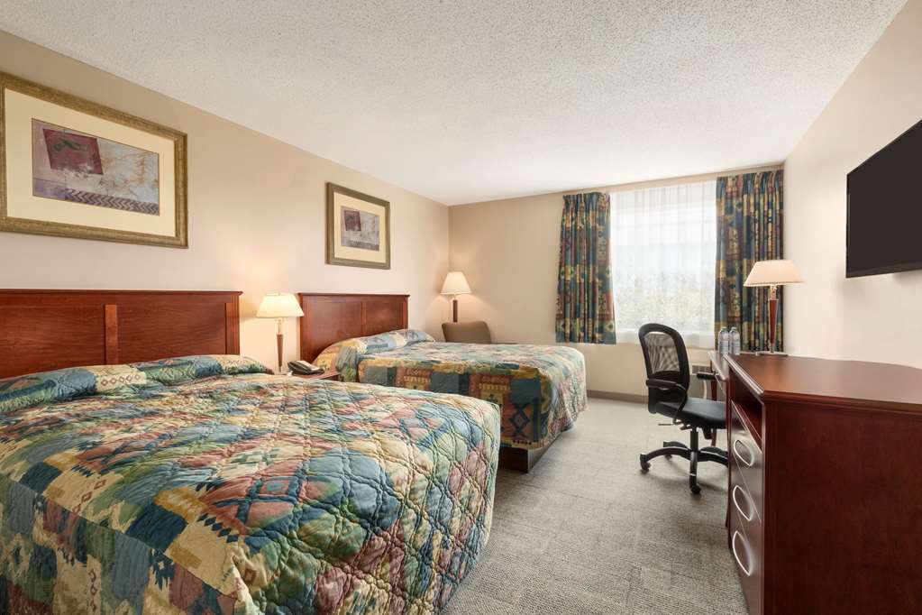 Travelodge Hanna Canada Grey ห้อง รูปภาพ