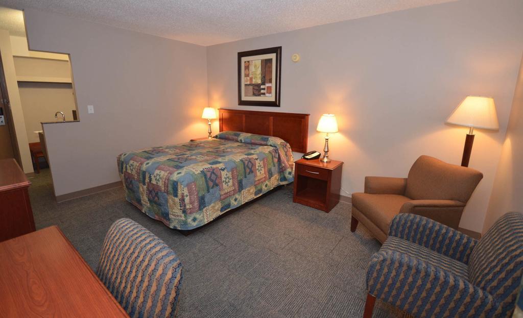 Travelodge Hanna Canada Grey ภายนอก รูปภาพ